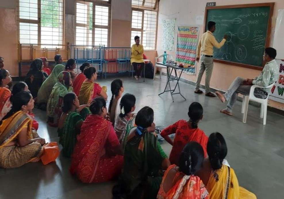 Training for social workers and SHG leaders of Baroda, Dakor and Pansora