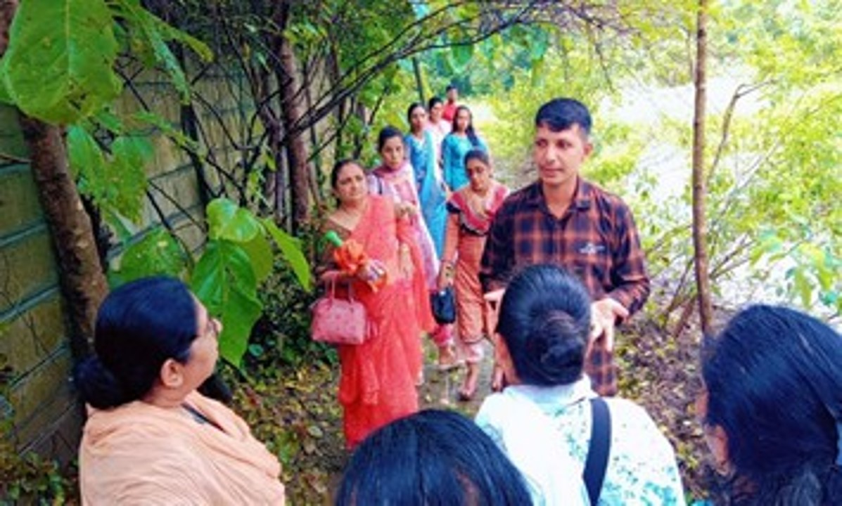 Training on WaSH, Digital Wellness & Exposure visit to the Farm