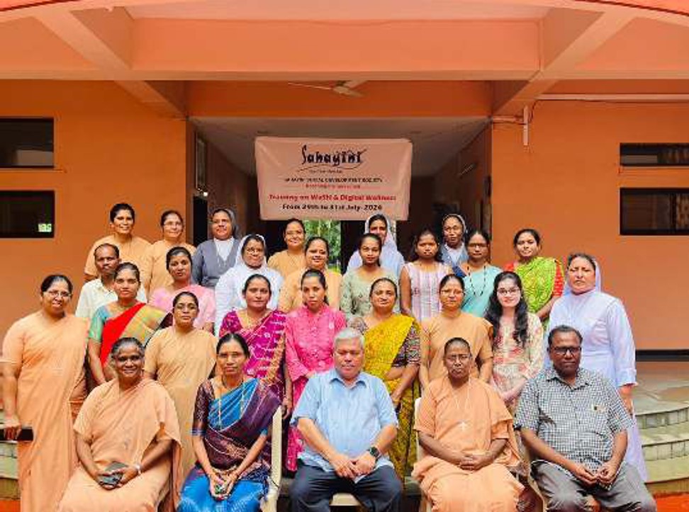 Training on WaSH, Digital Wellness & Exposure visit to the Farm